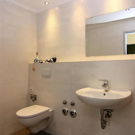 Ferienwohnung Sonja In Apartmán Zingst